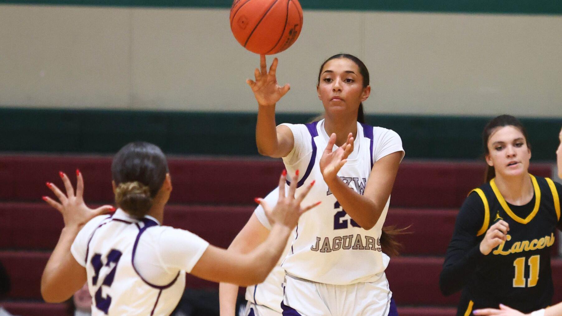 Don Maurer Invitational, semifinal: Fort Zumwalt West 46, Lafayette 19